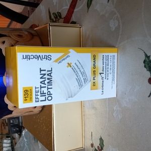 Strivectin liftant optimal. New in box 2x plus grand